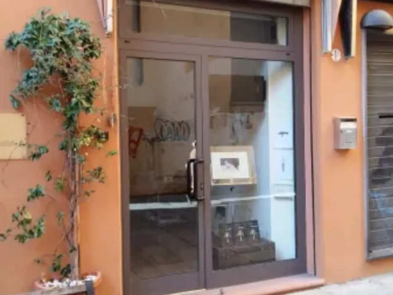 Negozio in Via Santa Margherita 7/2, Bologna, {3} - Foto 1