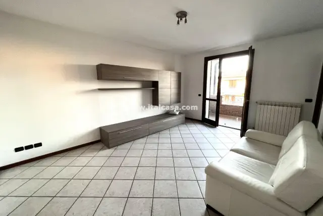 3-room flat in Via Sicilia, Curtatone - Photo 1