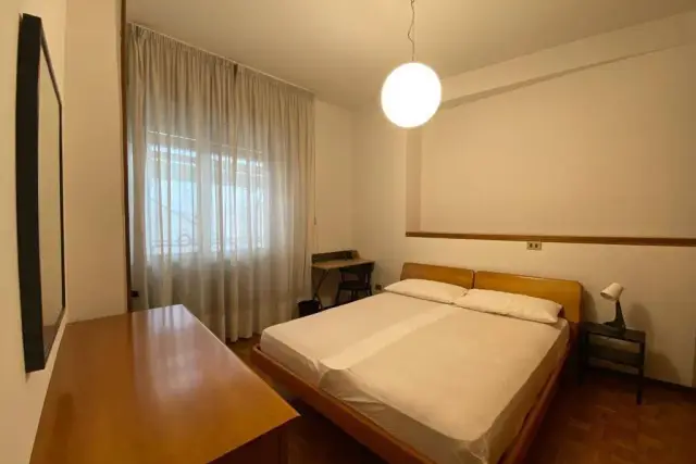 Room in Via Guido Zadei 26, Brescia - Photo 1