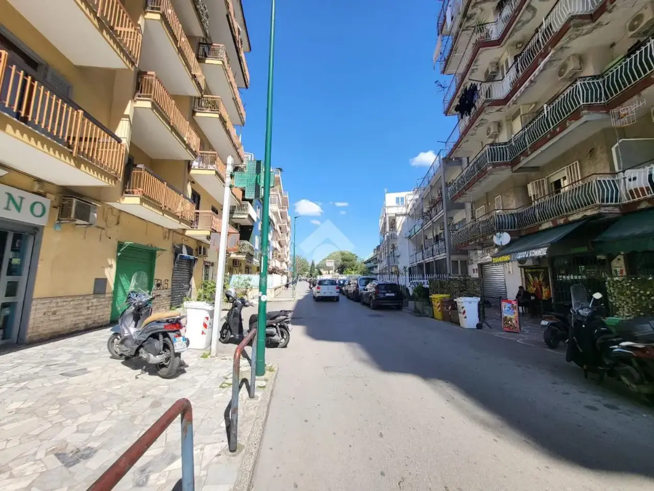 Negozio in Via Vicinale Campanile 118, Napoli, {3} - Foto 1