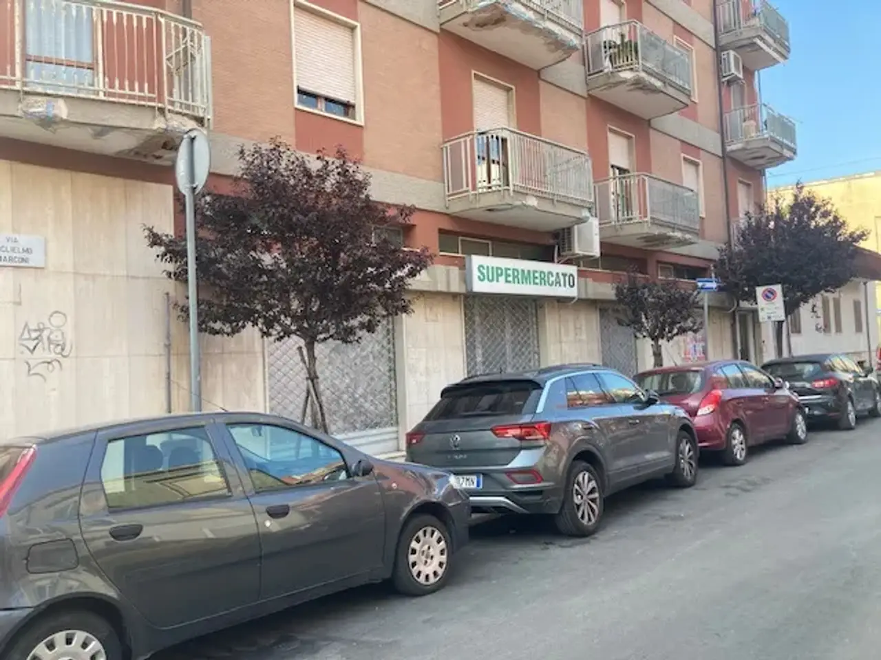 Negozio in Via Santa Margherita  34, Brindisi, {3} - Foto 1