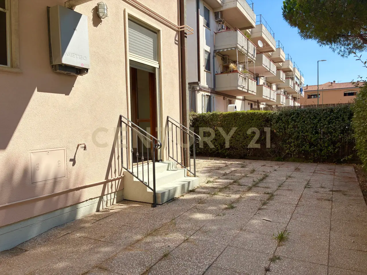 Negozio in Via della Pace 50, Orbetello, {3} - Foto 1