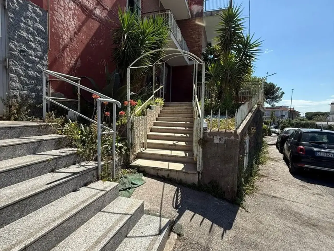 Esercizio commerciale in Via Figliola Snc, San Sebastiano Al Vesuvio, {3} - Foto 2