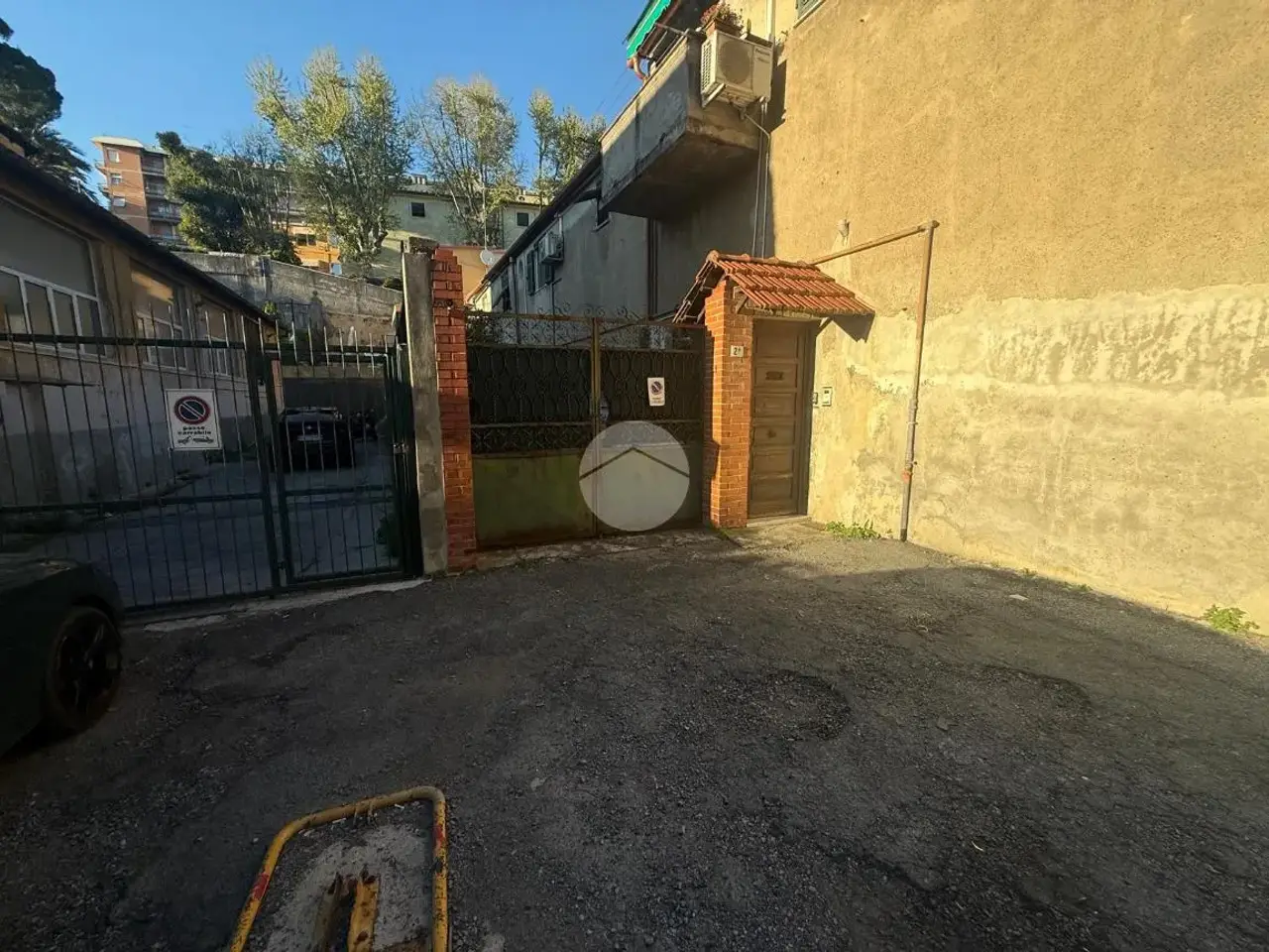 Magazzino in Via Sant'Alberto, Genova, {3} - Foto 1
