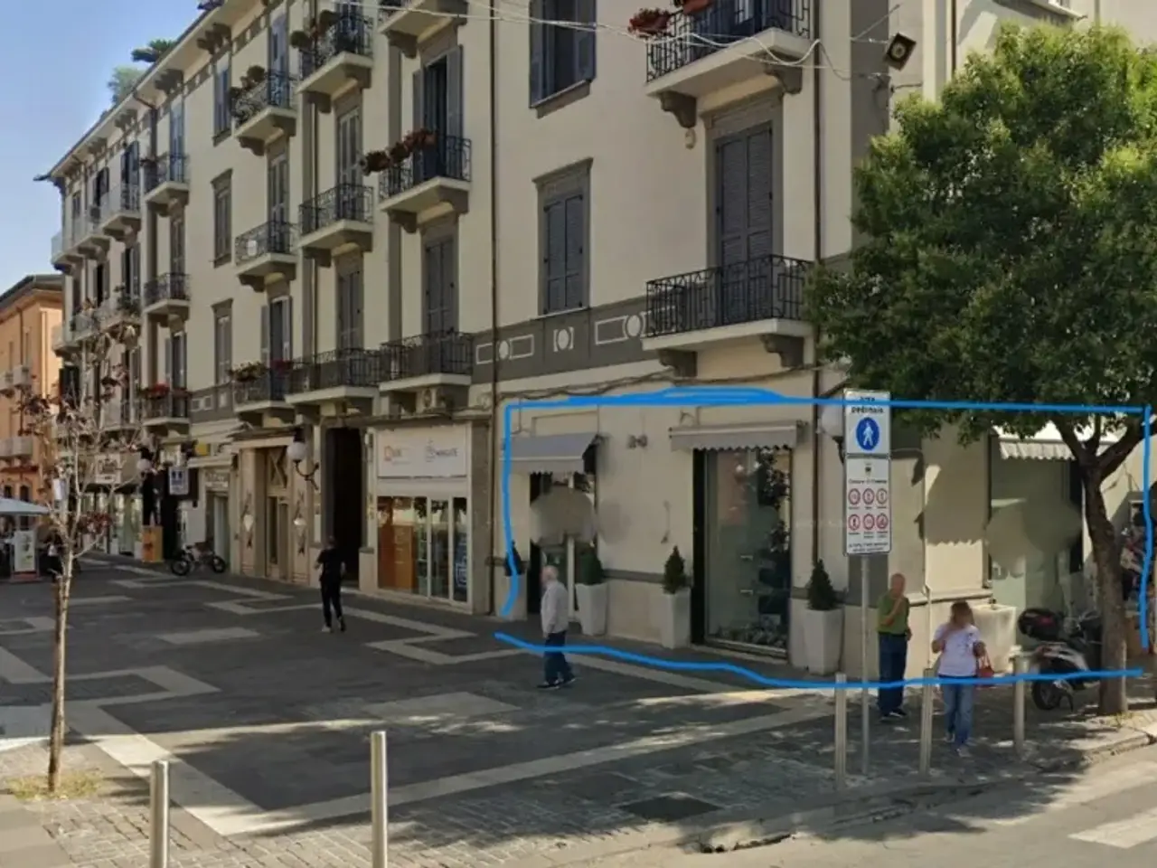Locale commerciale in Corso Giuseppe Mazzini, Popilia, Cosenza, Calabria, 87100, Italia, Cosenza, {3} - Foto 1