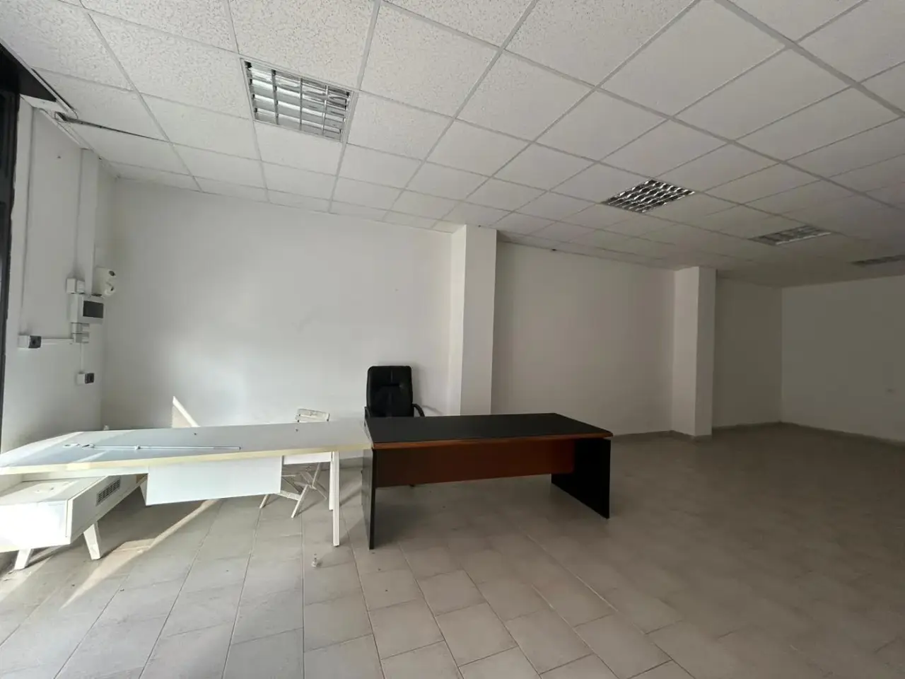 Negozio in Via Principe Umberto 55, Legnago, {3} - Foto 2
