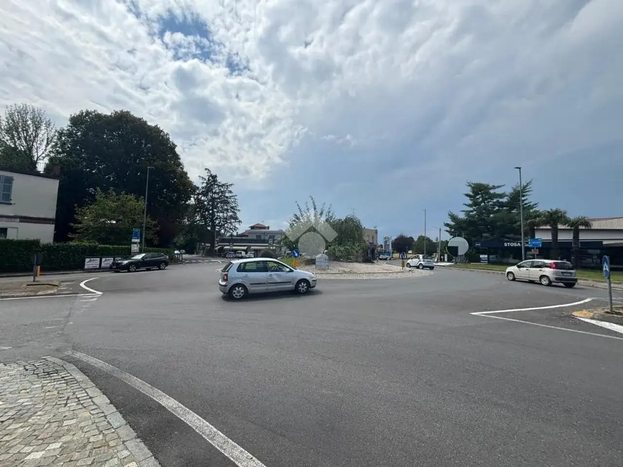 Negozio in Via Statale dei Giovi, Cermenate, {3} - Foto 1