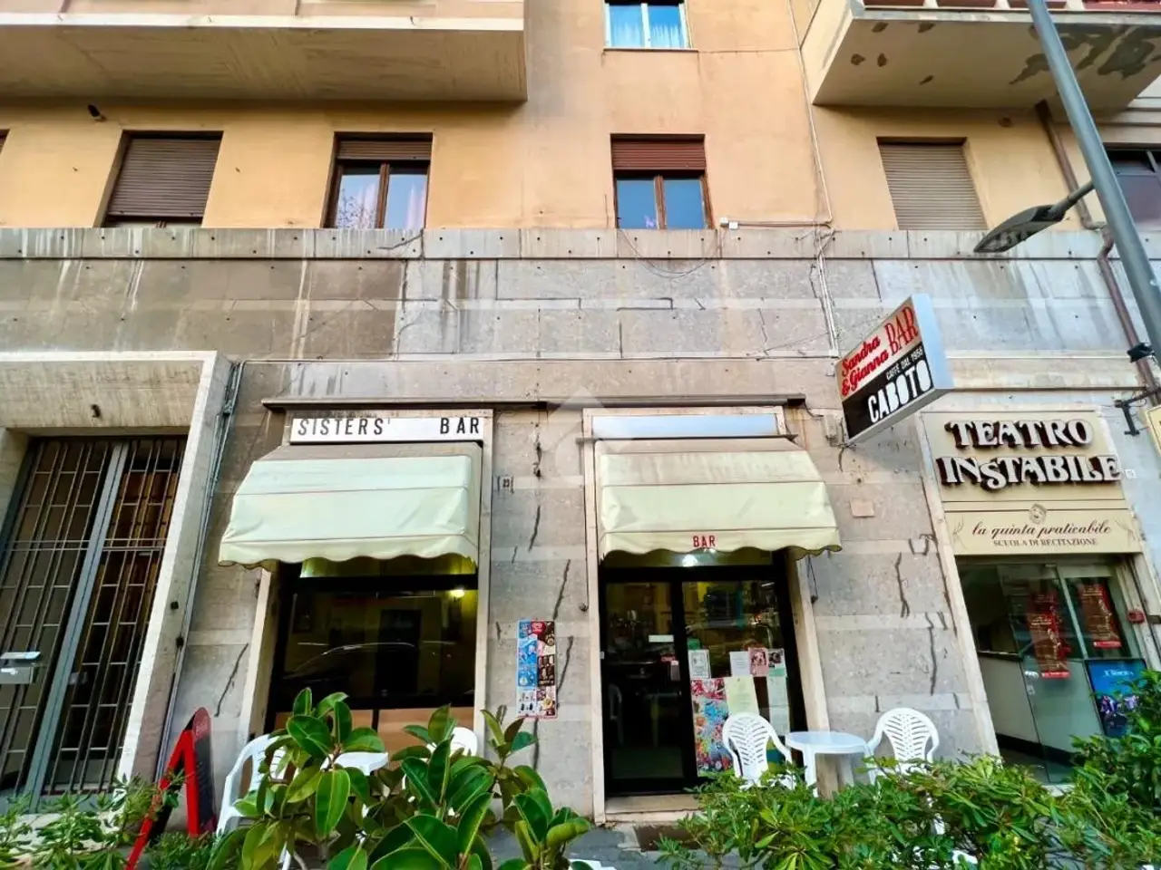 Negozio in Via Cecchi 22, Genova, {3} - Foto 1