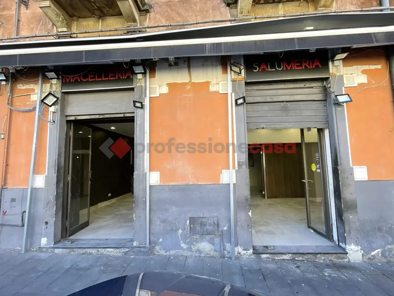 Negozio in Via Gesualdo Clementi 41-43, Catania, {3} - Foto 1