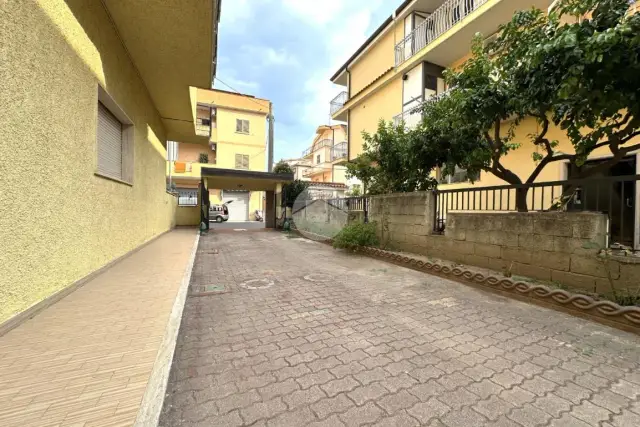 Quadrilocale in Via Alcide De Gasperi 29, Montepaone - Foto 1