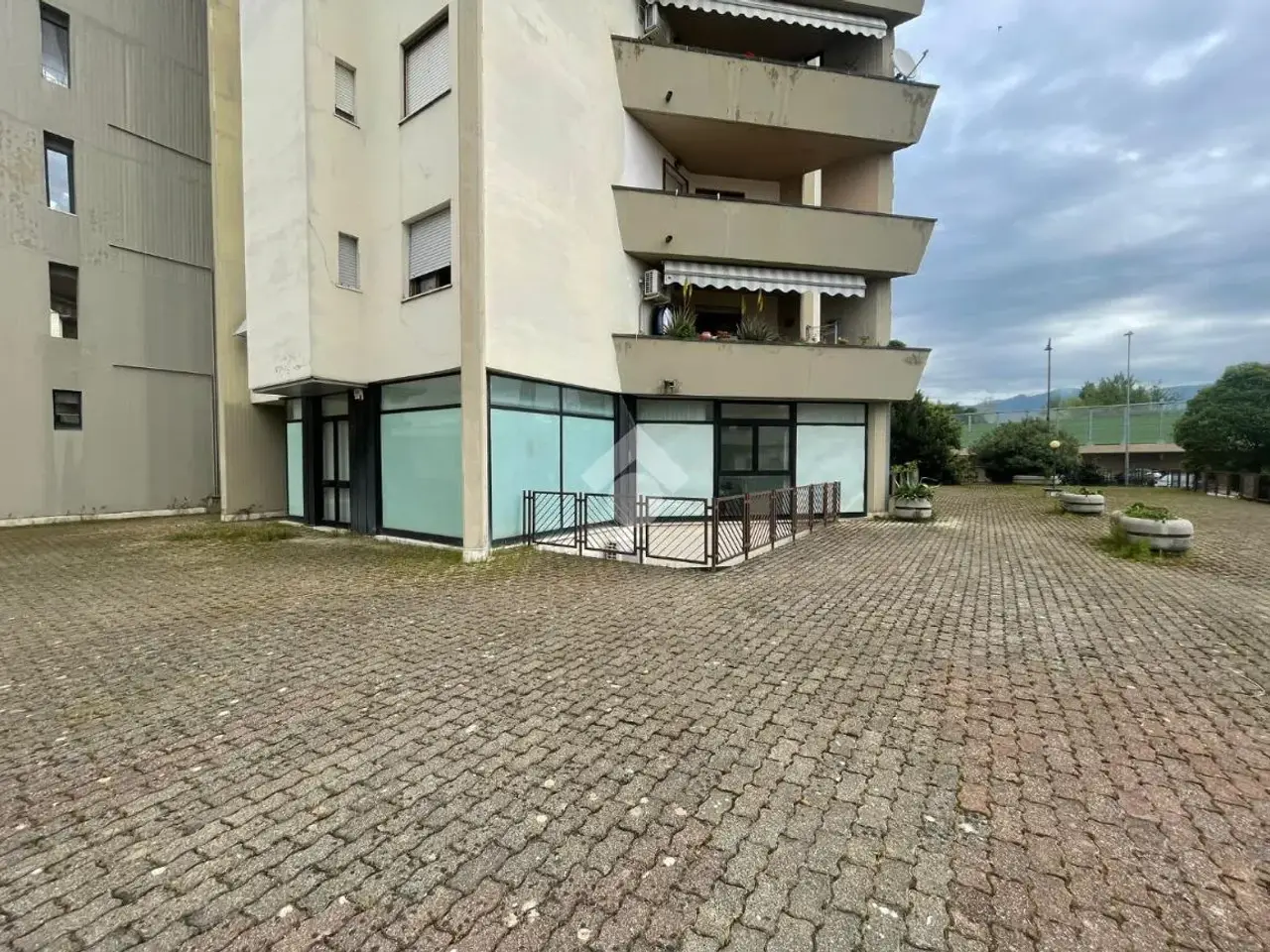 Negozio in Via Benelux 19, Figline e Incisa Valdarno, {3} - Foto 1