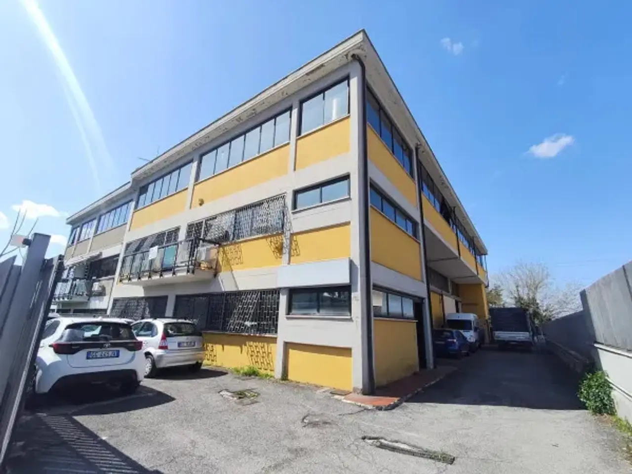 Ufficio in Via Montenero, Guidonia Montecelio, {3} - Foto 2