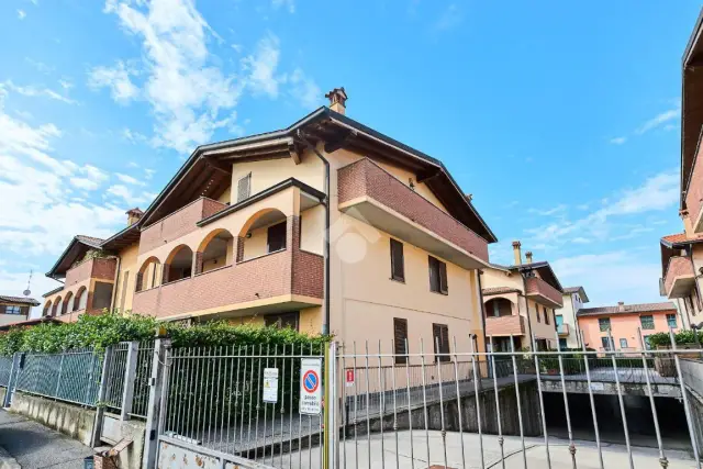 Einzimmerwohnung in Via Cav. Domenico Mangiagalli 3, Comazzo - Foto 1