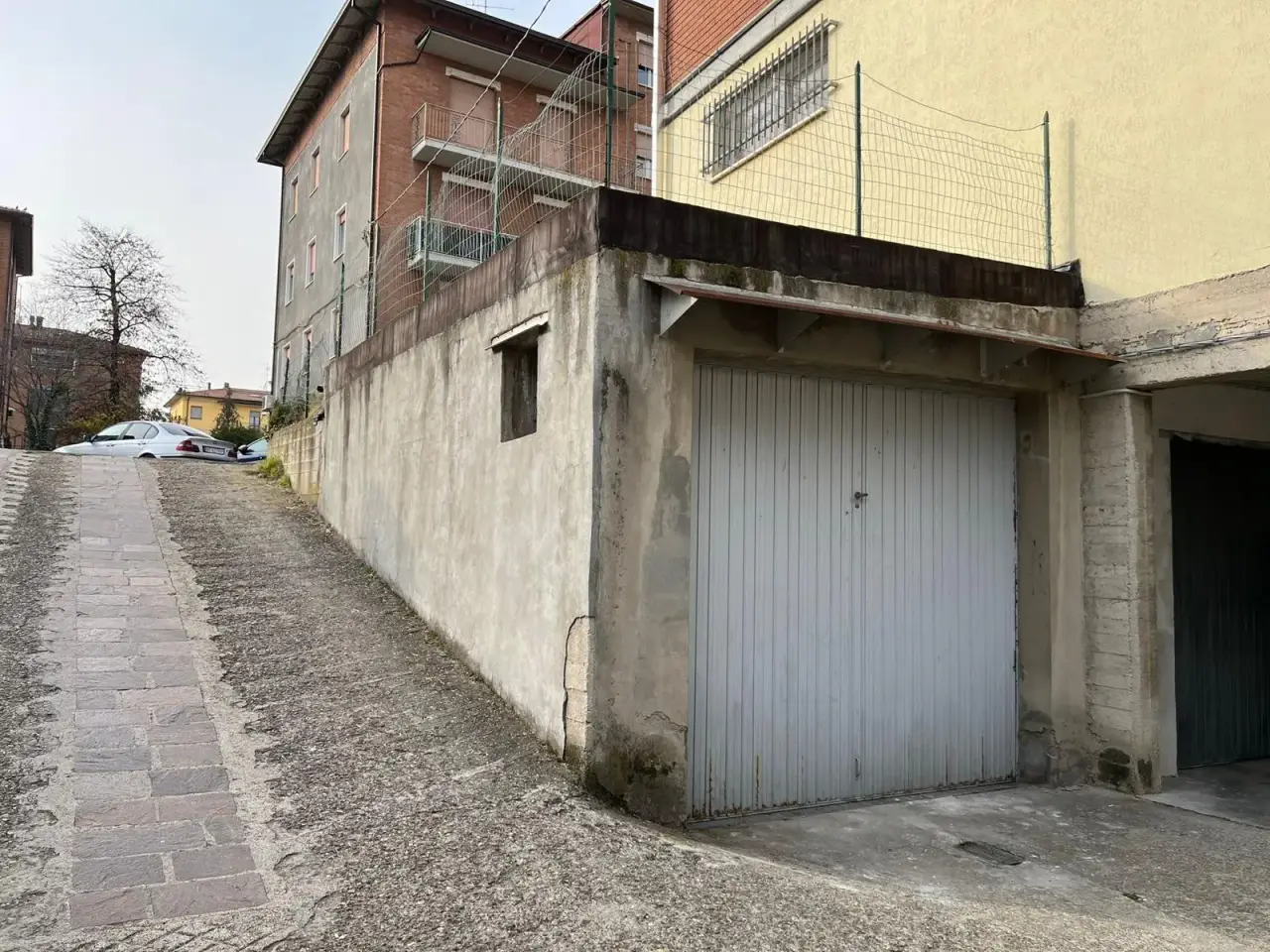 Parcheggio chiuso in , Maranello, {3} - Foto 1
