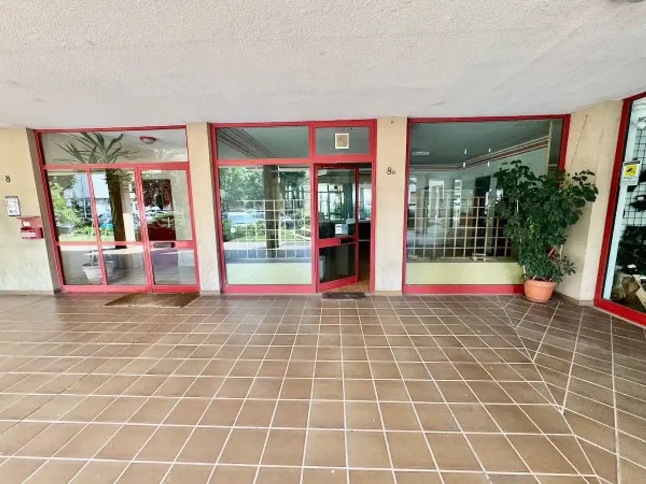 Negozio in Via Tripoli 8b, Biella, {3} - Foto 2