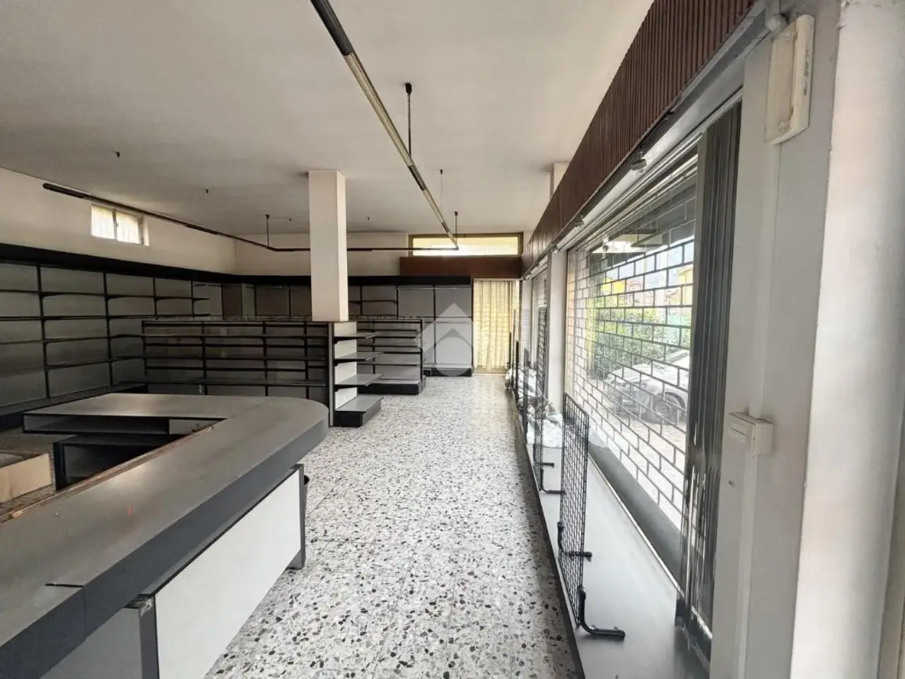 Negozio in Via Nazionale 53, Abbadia Lariana, {3} - Foto 2