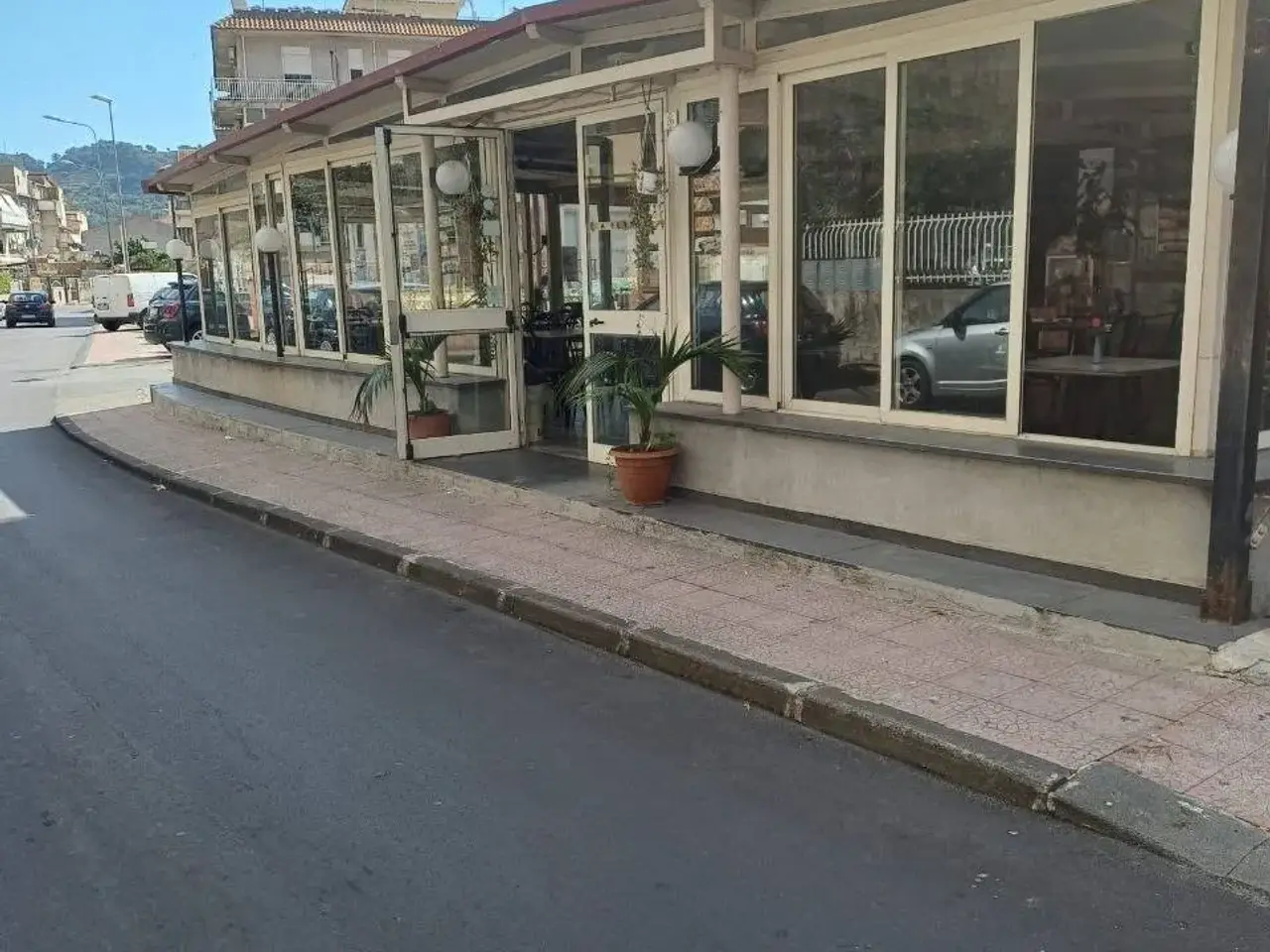 Negozio in Via Enrico Berlinguer 26, Gaggi, {3} - Foto 2
