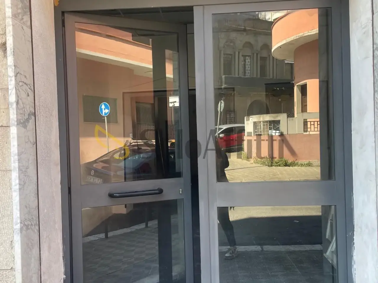 Negozio in Via Gregorio Palestino 6, Reggio Calabria, {3} - Foto 2
