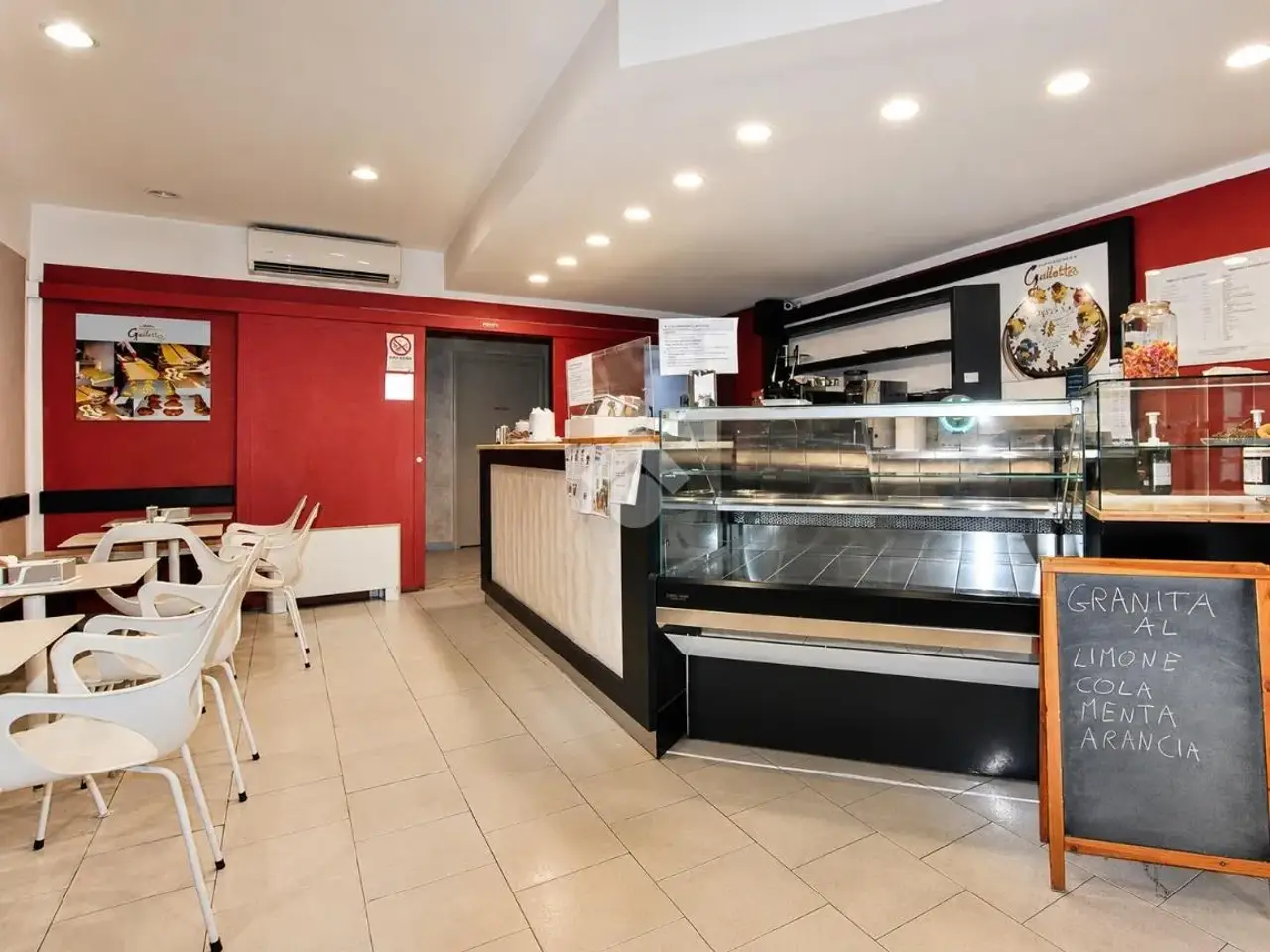 Negozio in Corso Nuova Italia 78, Santhia', {3} - Foto 1