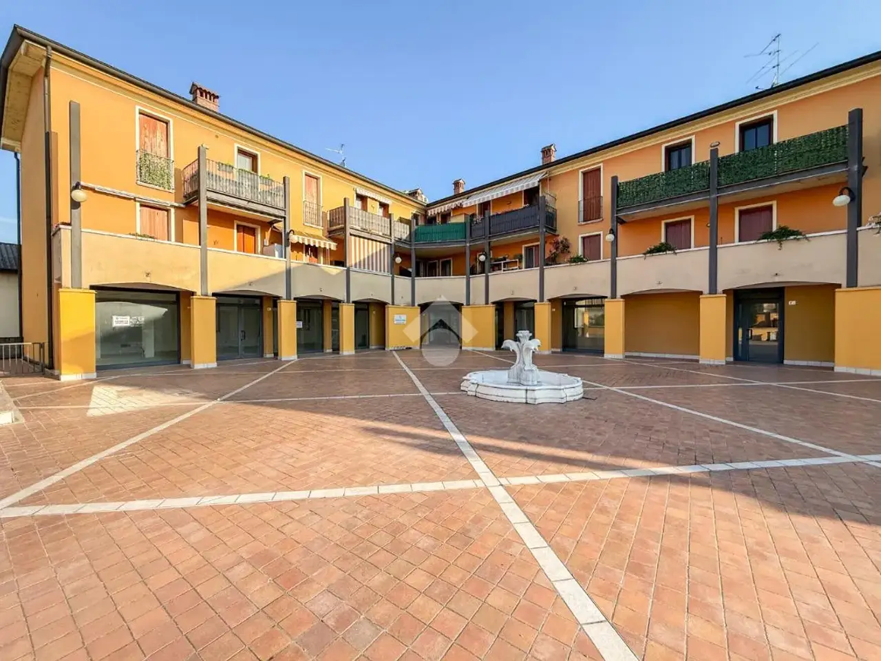 Negozio in Via Milano 5, Soncino, {3} - Foto 1