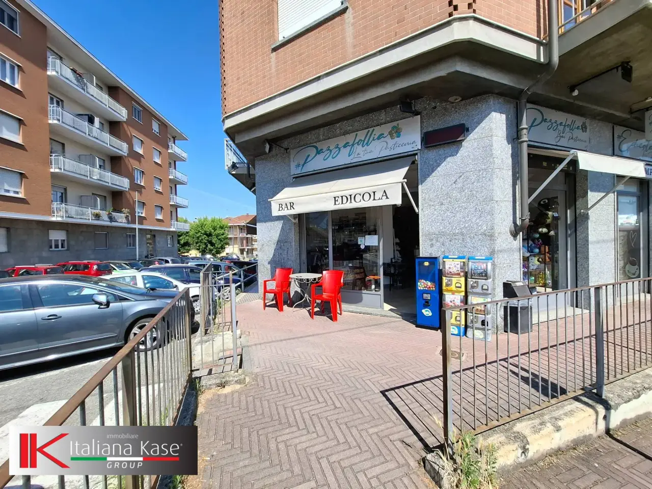 Esercizio commerciale in Via Circonvallazione 11, Gassino Torinese, {3} - Foto 2