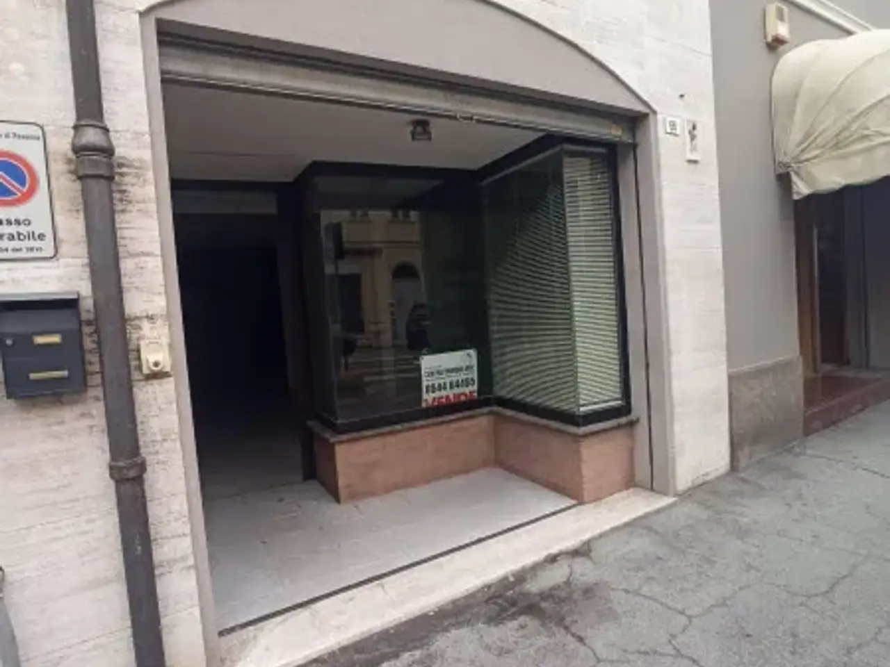 Negozio in Via Castel San Pietro 55, Ravenna, {3} - Foto 2