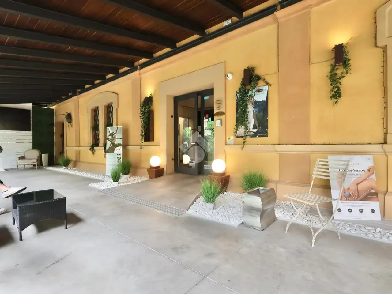 Negozio in Via Fratelli Cervi 00, Reggio Emilia, {3} - Foto 1