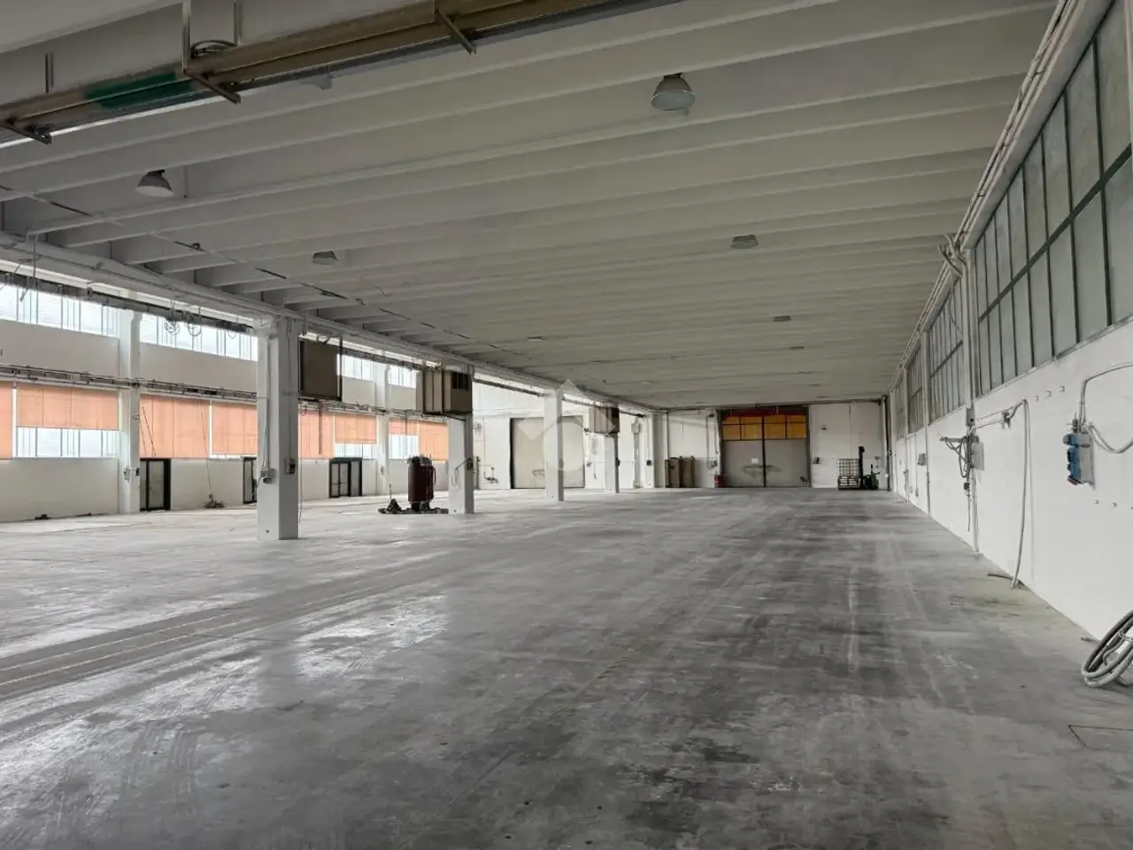 Capannone in Via Cittadella 10, Dueville, {3} - Foto 1