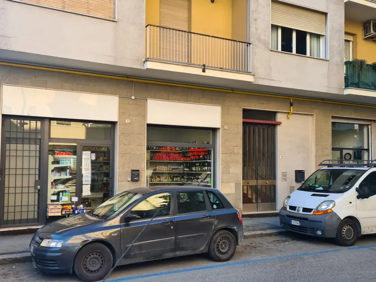 Negozio in Via Valdossola, Bologna, {3} - Foto 2