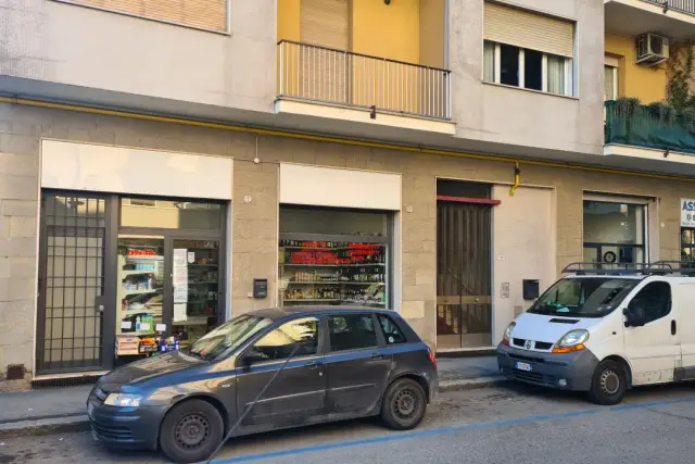 Geschäft in Via Valdossola, Bologna - Foto 1