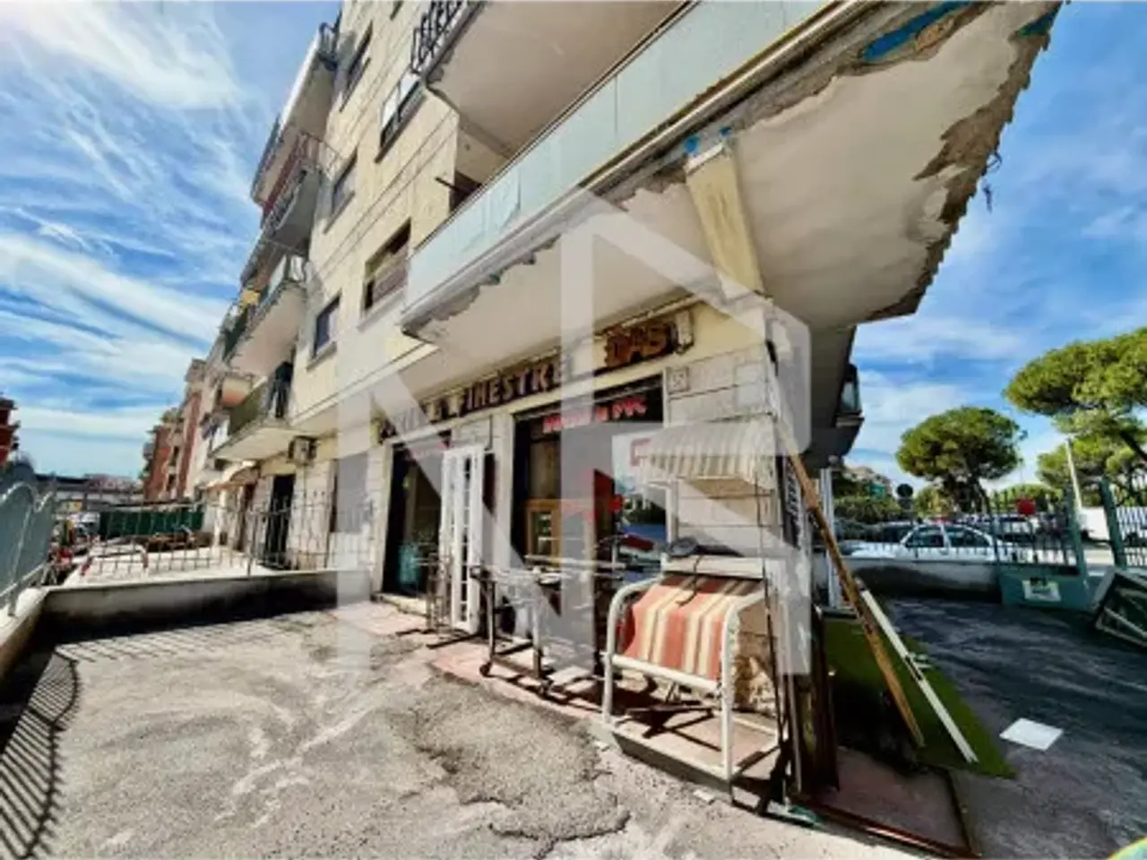 Negozio in Via di Casa Calda 47, Roma, {3} - Foto 2