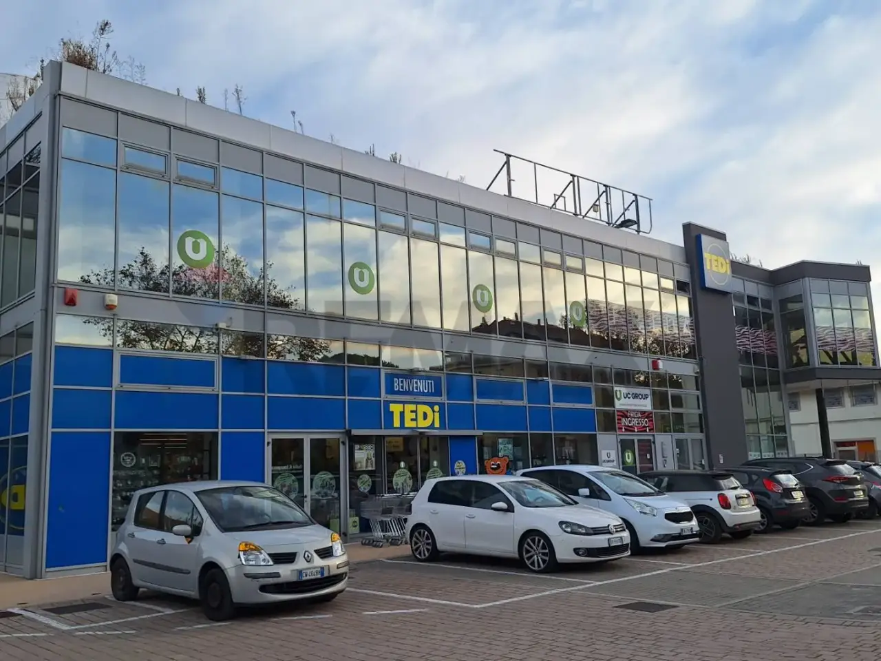 Negozio in Via Tiburtina Valeria 57, Pescara, {3} - Foto 1