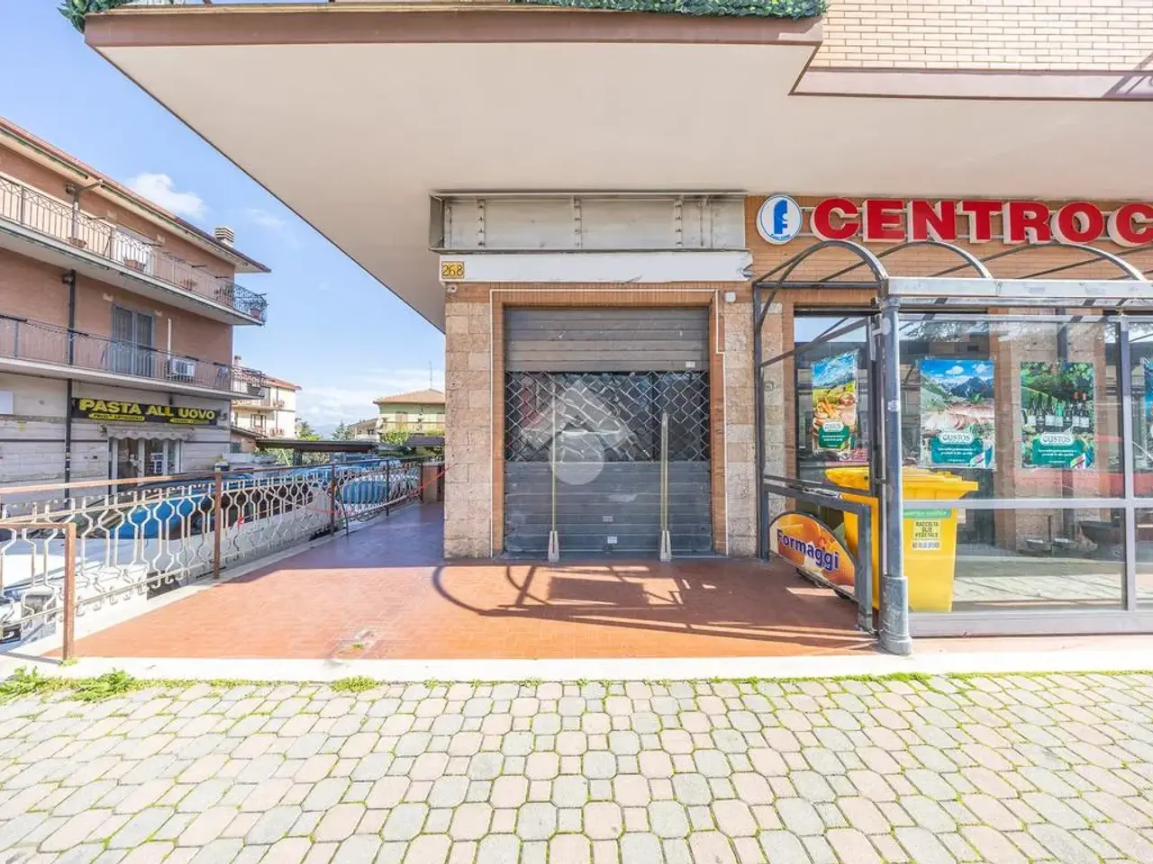Negozio in Via Massa di San Giuliano 270, Roma, {3} - Foto 1