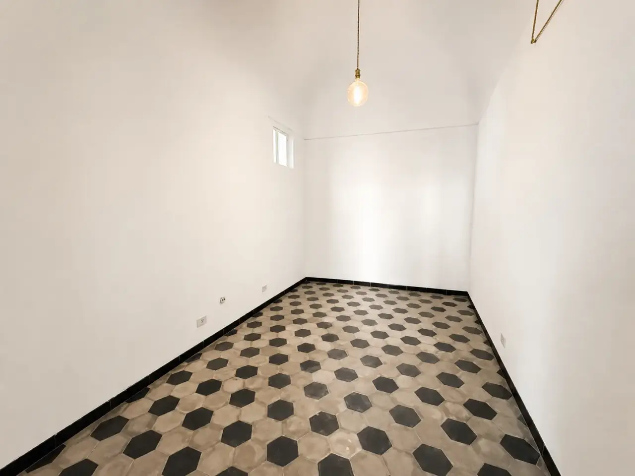 Palazzina commerciale in Via Roma 15, Borghetto Santo Spirito, {3} - Foto 2
