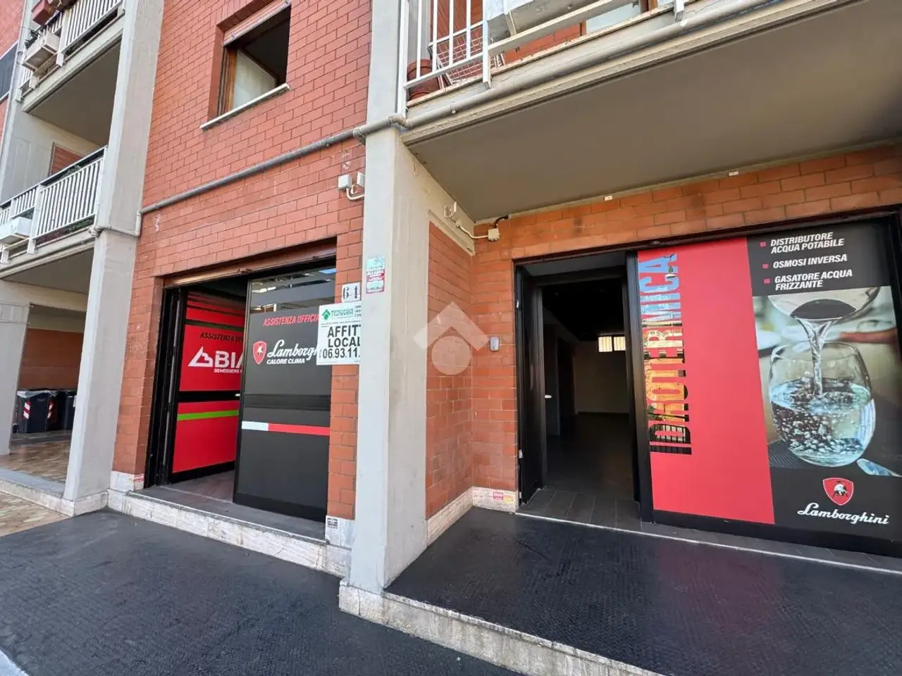 Negozio in Via Generale Roberto Lordi 61, Genzano Di Roma, {3} - Foto 2