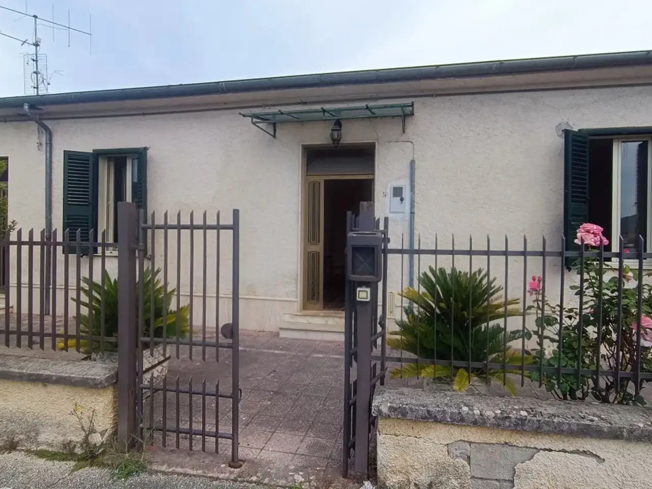Ufficio in Via Borgo San Domenico, Isola Del Liri, {3} - Foto 1