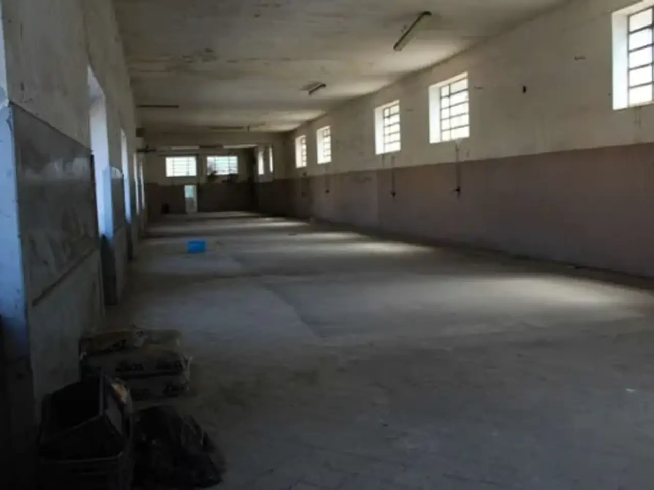 Capannone in Corso Umberto I, Marigliano, {3} - Foto 1