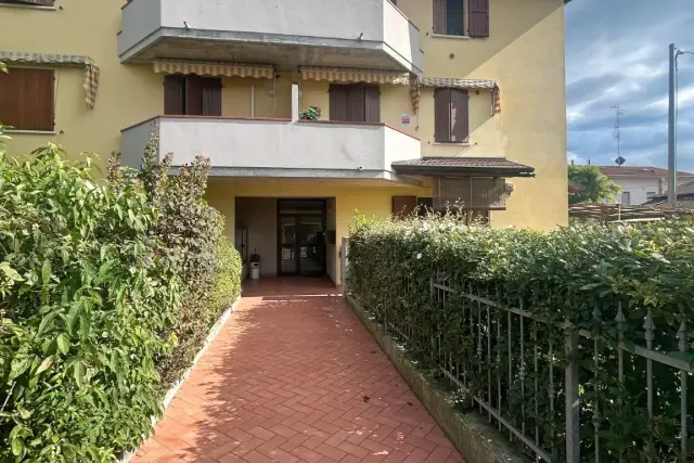 3-room flat in Via Cristoforo Colombo, Novellara - Photo 1