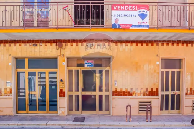 Casa indipendente in Via Coriolano 14, Acquaviva delle Fonti - Foto 1