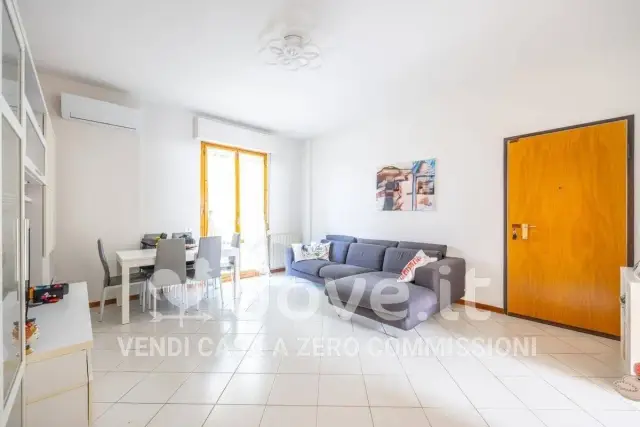 Apartament in Via Enrico Fermi 10, Prato - Photo 1