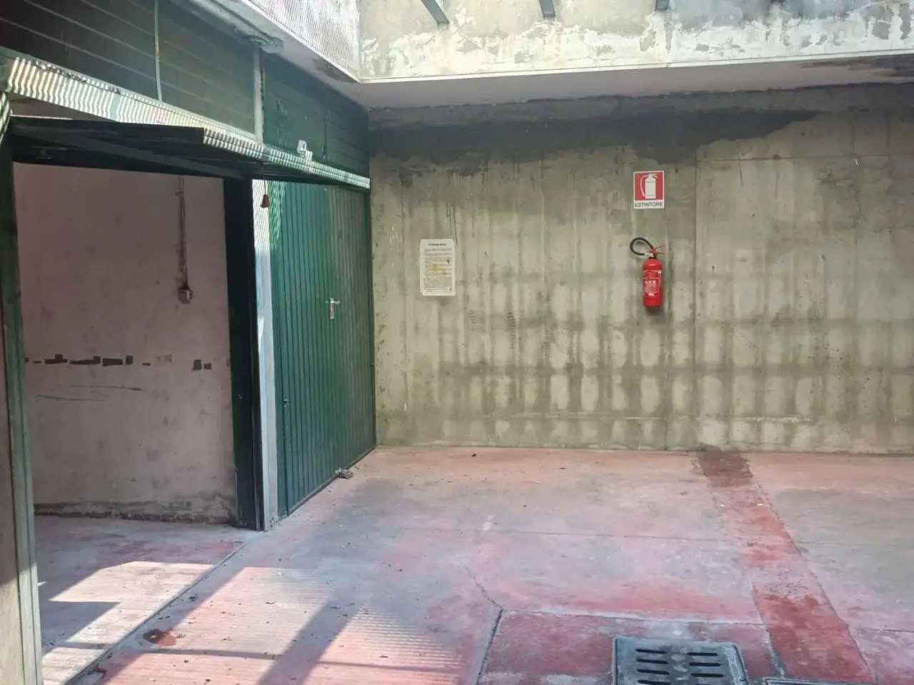 Parcheggio chiuso in Via Carlo Collodi 71, Savona, {3} - Foto 2