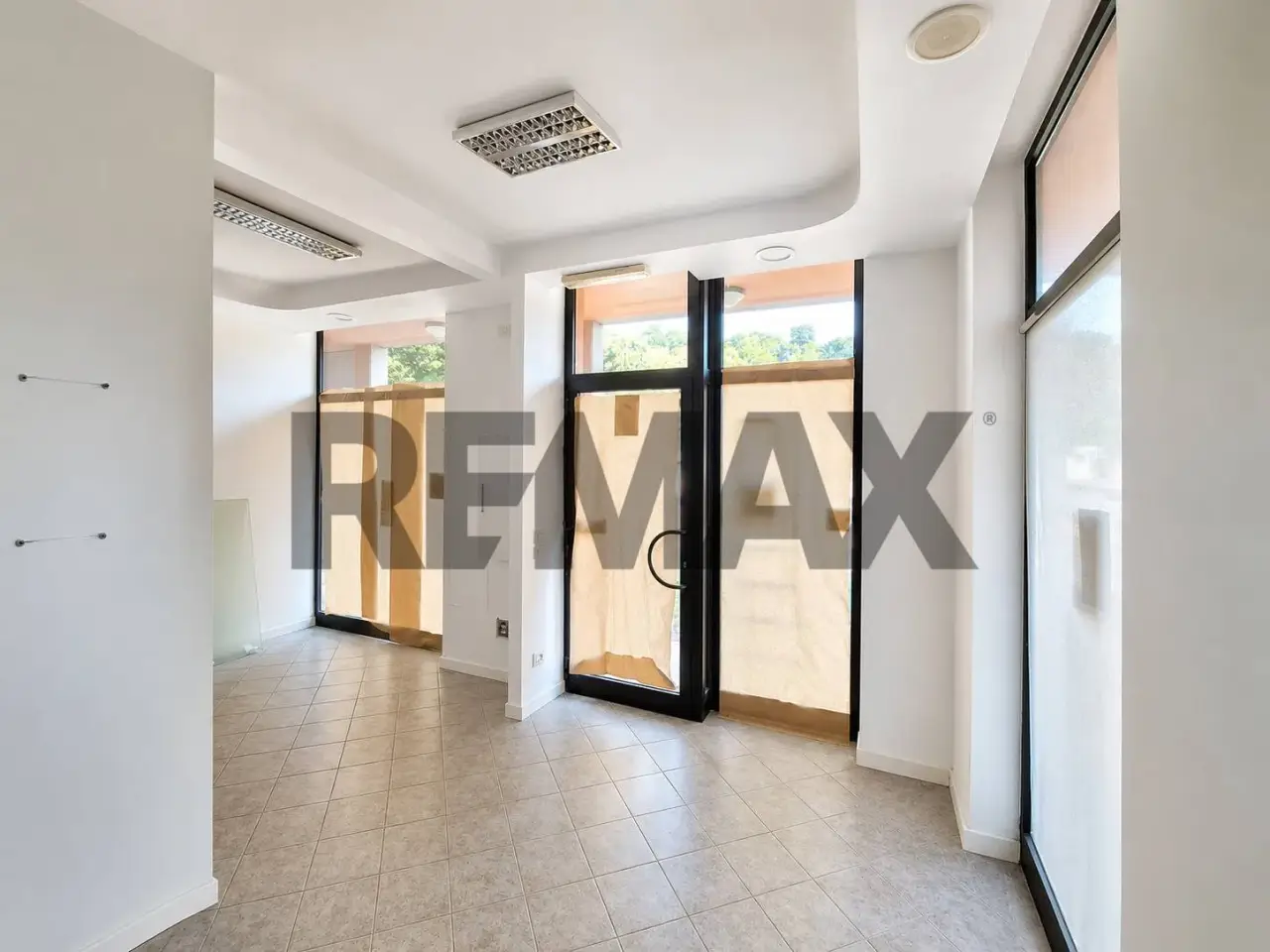 Negozio in Via delle Miniere 20, Cavriglia, {3} - Foto 2