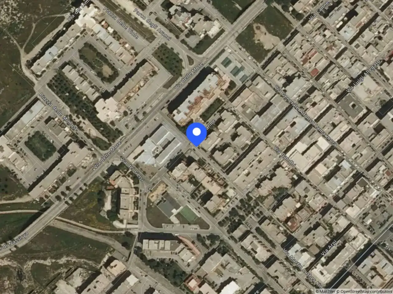 Fabbricato misto in Via Martin Luther King, 2-4-6 2, Manfredonia, {3} - Foto 1