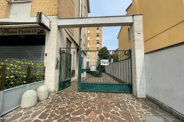insertion image