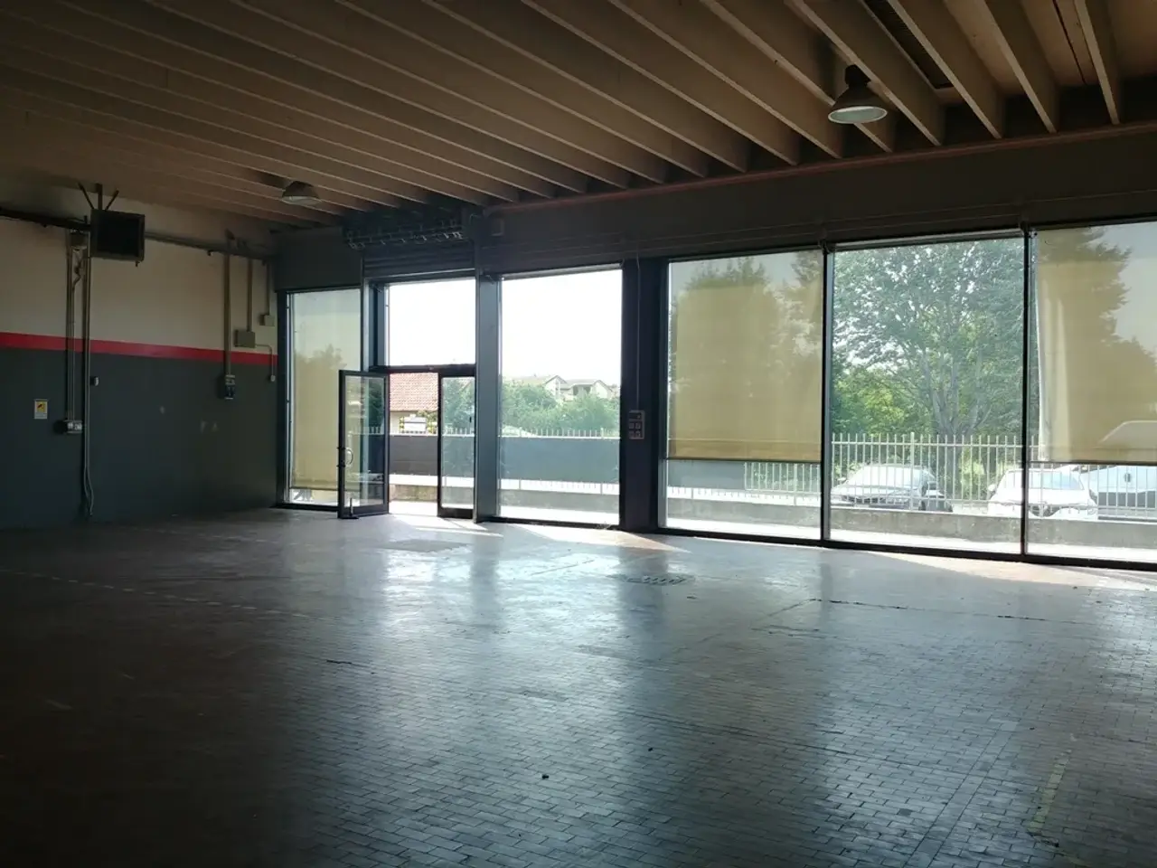 Negozio in Via da Vinci l., Cambiago, {3} - Foto 1