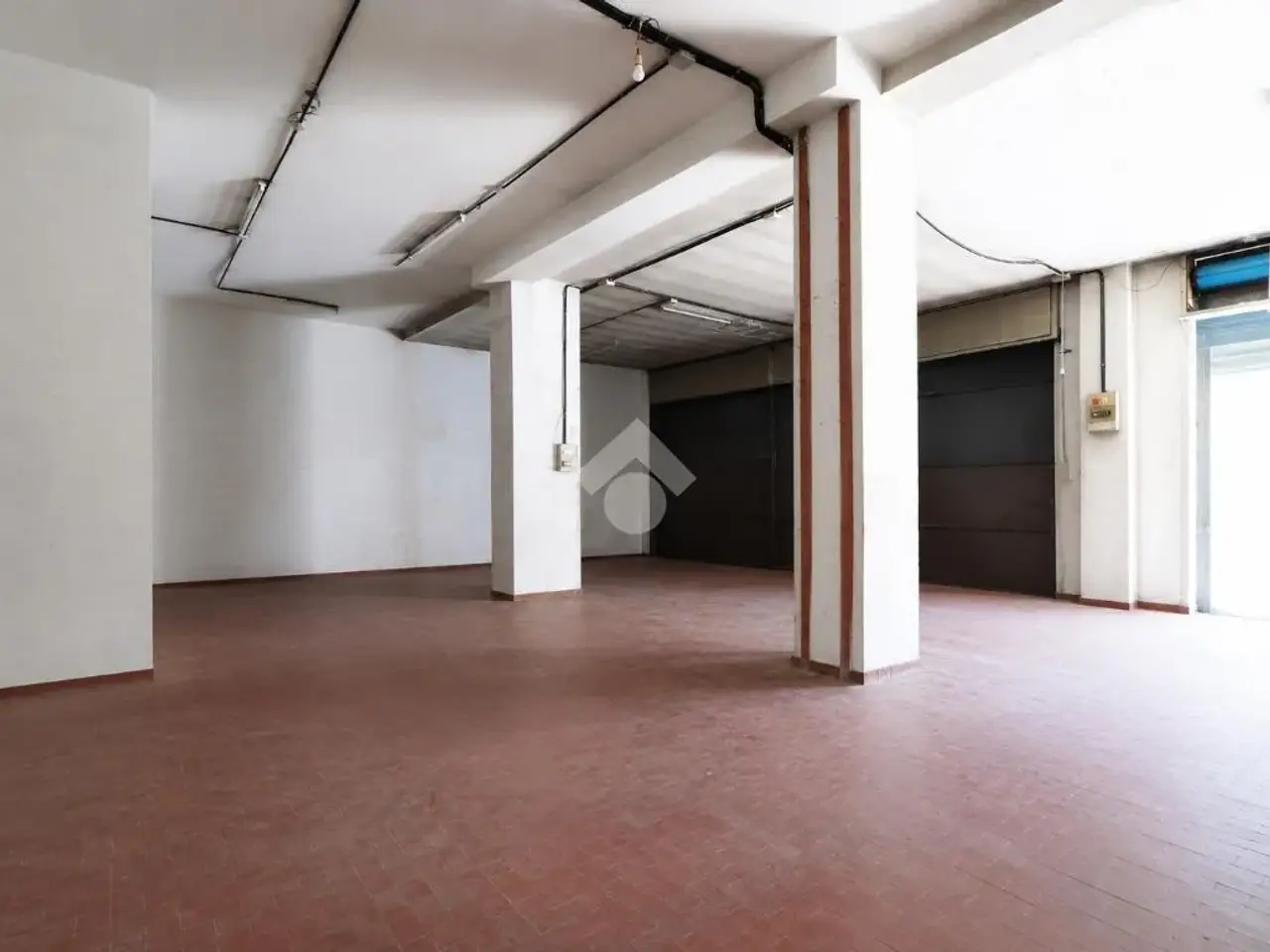 Negozio in Via Piave 9, Alessandria, {3} - Foto 2