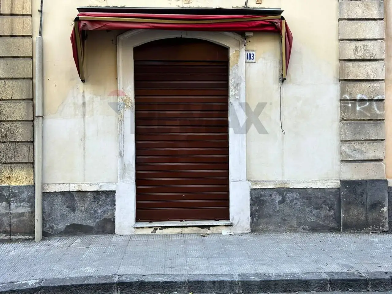 Negozio in Via Roma 103, San Giovanni La Punta, {3} - Foto 1