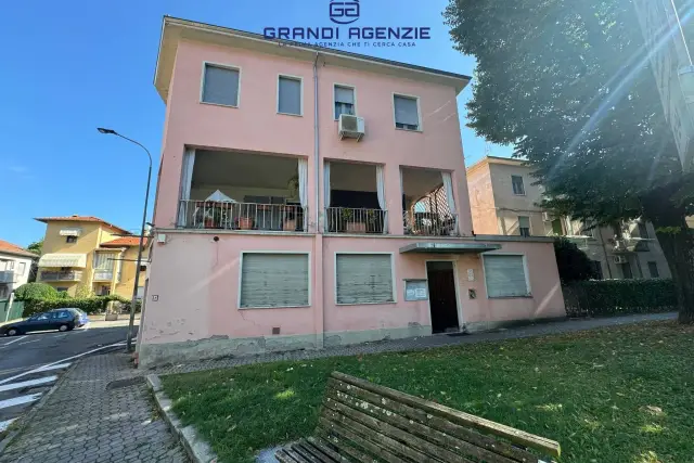 3-room flat in Via Generale Paveri, Collecchio - Photo 1