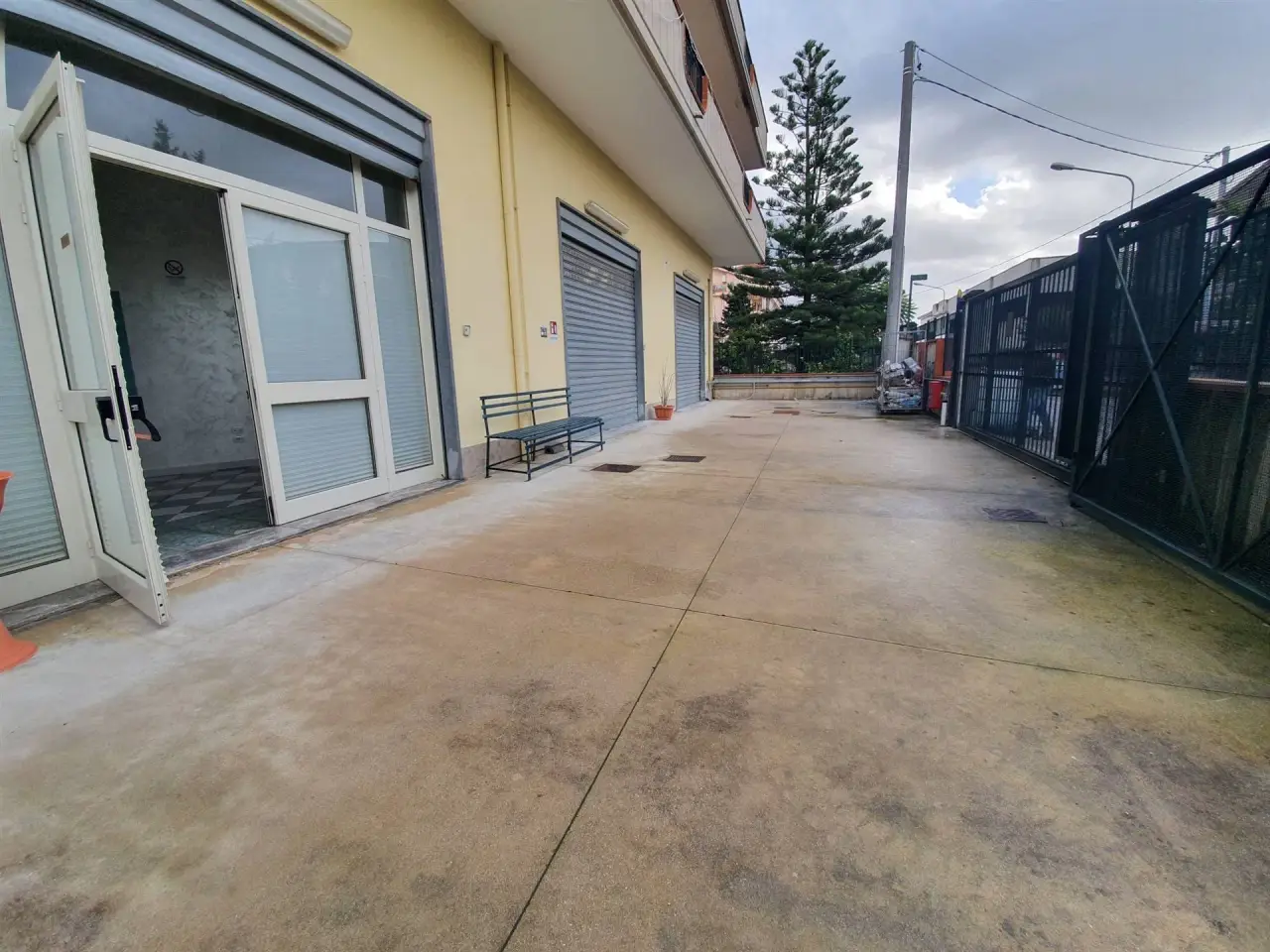 Magazzino in Via Copernico, Bellizzi, {3} - Foto 2