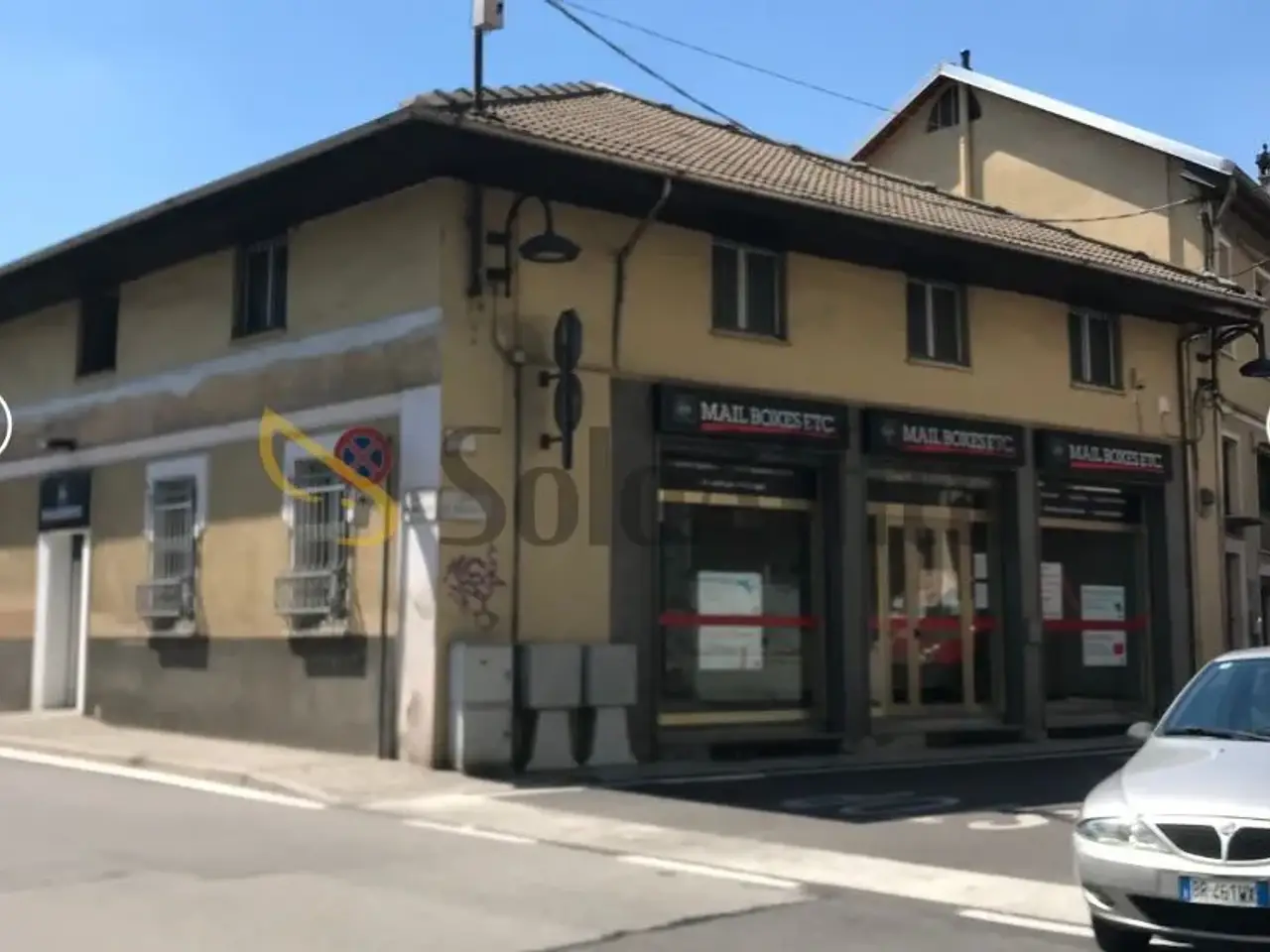Negozio in Via Generale Guibert 66, Caselle Torinese, {3} - Foto 1
